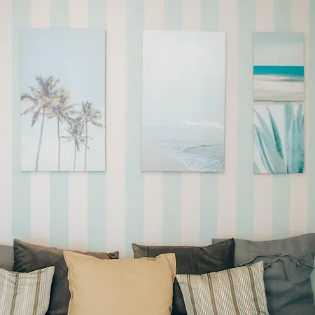 Just Like - Moledo Shoreline Apartment *